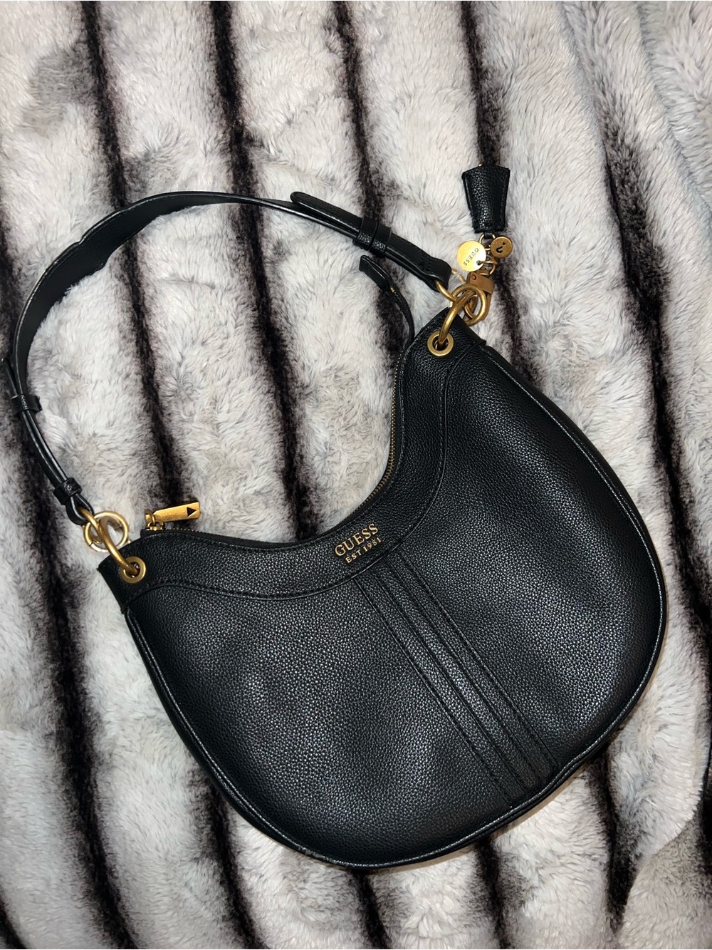 Black Guess Shoulder Bag